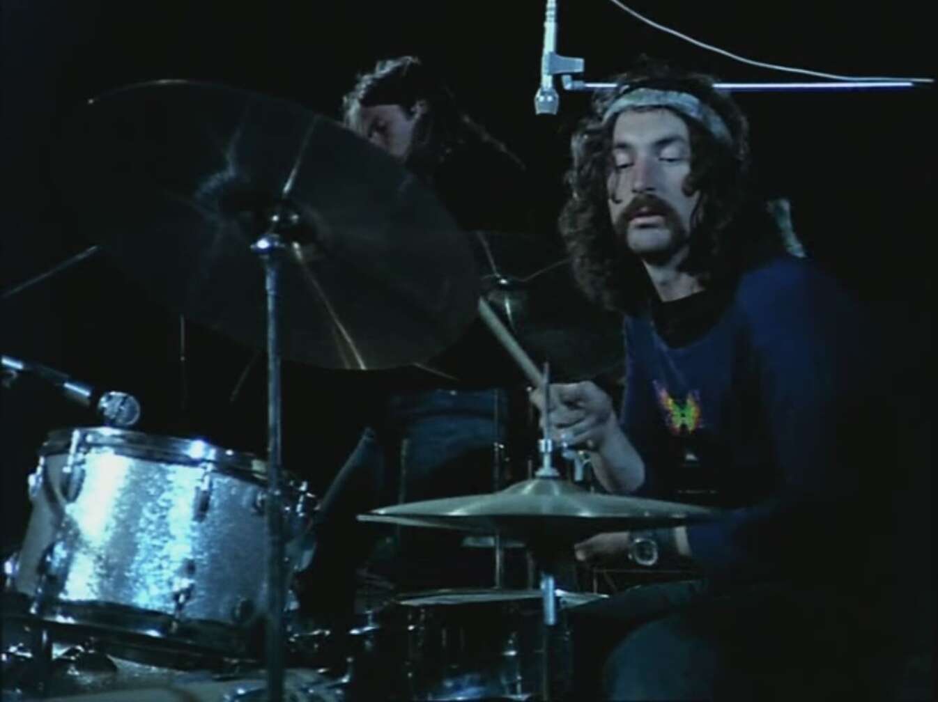 Nick Mason spielt Gitarre