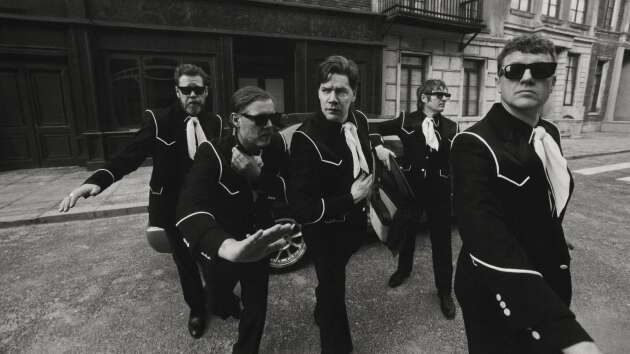 THE HIVES