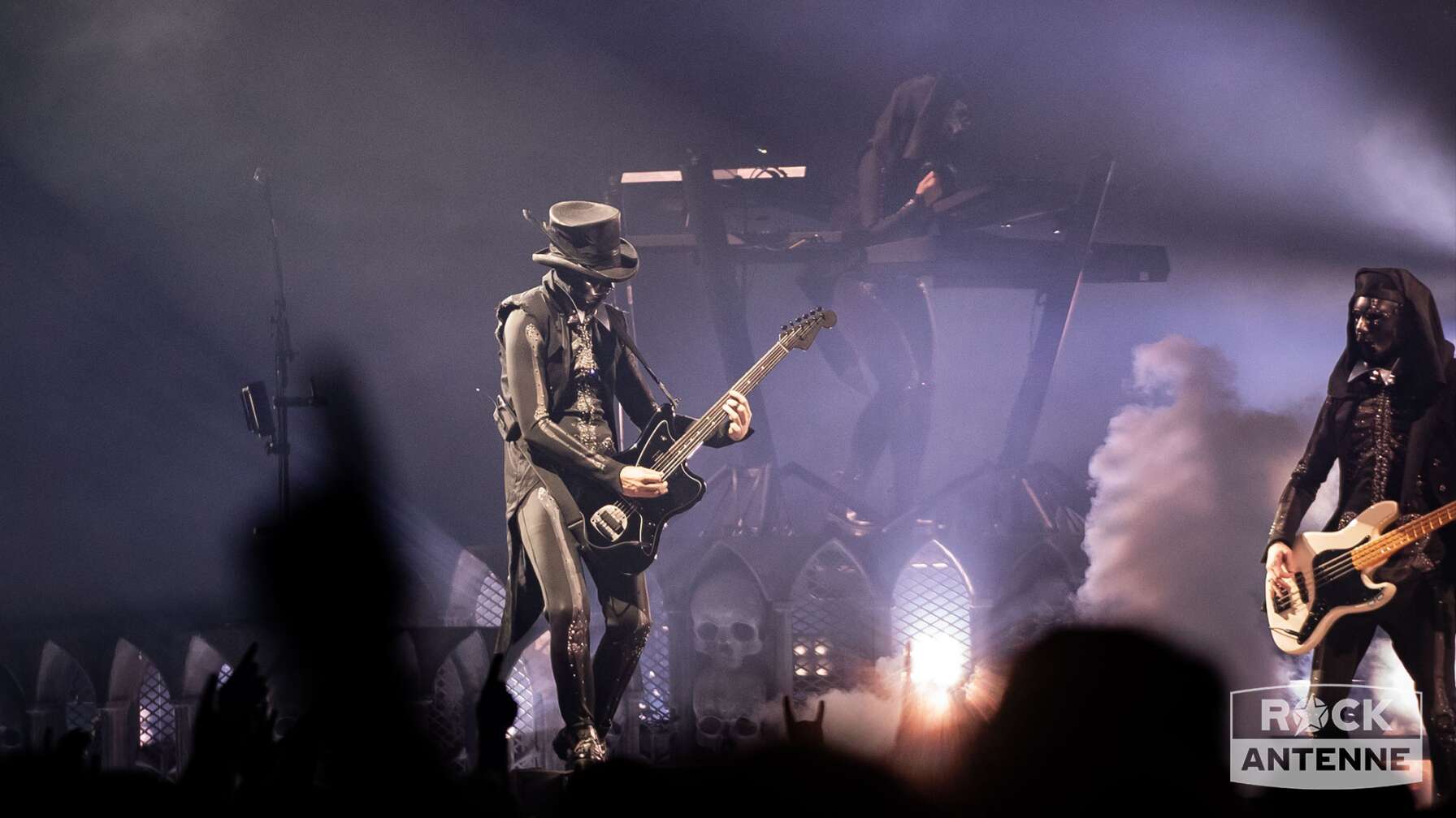 Ghost beim Konzert am 24.04.2025 in der Olympiahalle in München