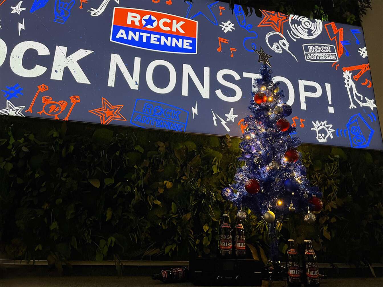 Banner Mit Aufschrift ROCK NONSTOP