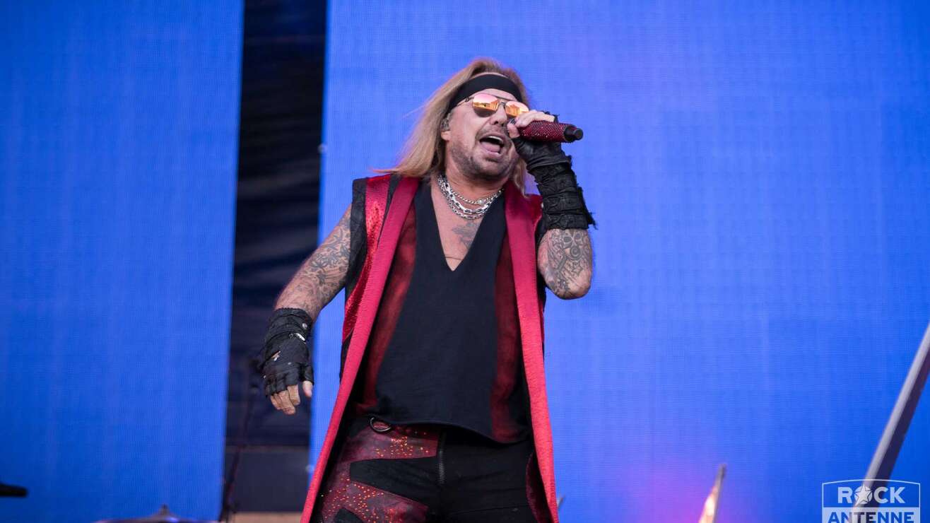 Mötley Crüe: 10 verrückte Geschichten über die Glam Metal-Ikonen