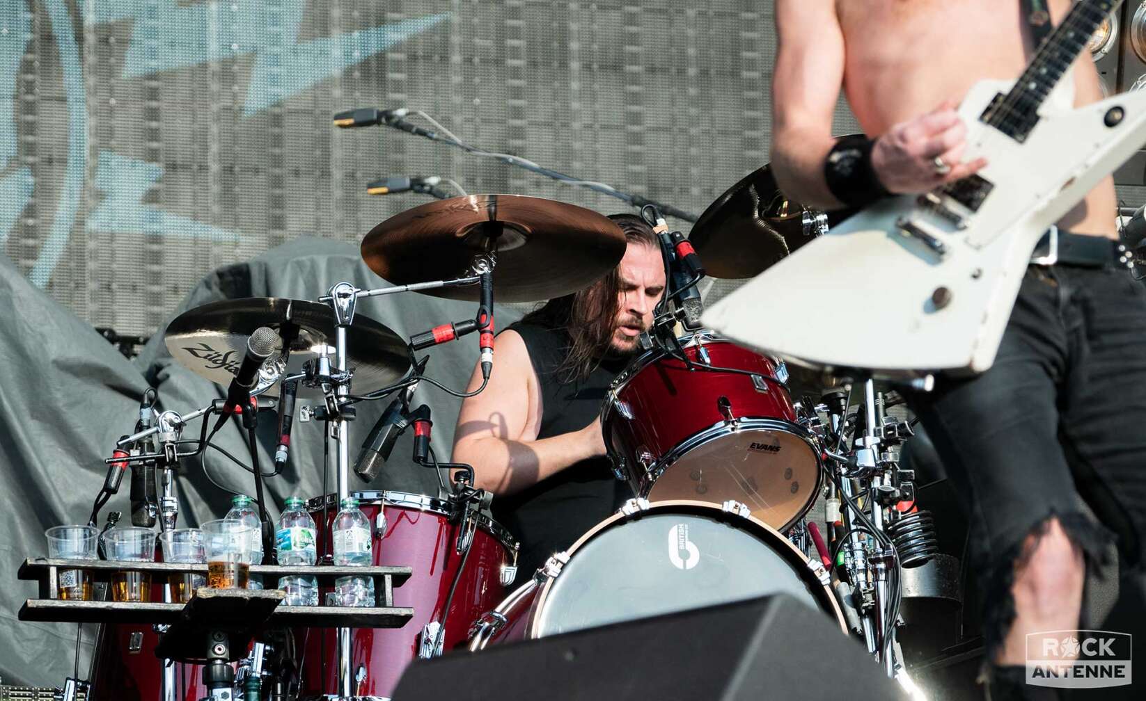 Airbourne beim Konzert am Königsplatz 2023 in München