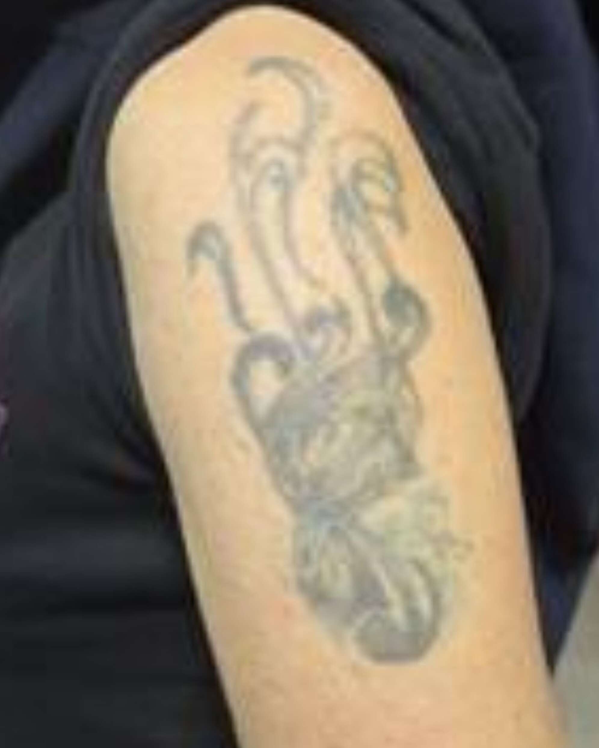 Finalist bei der ROCK ANTENNE Tattoo Tata Aktion - schlecht gestochenes Tattoo im Voting für ein Cover Up