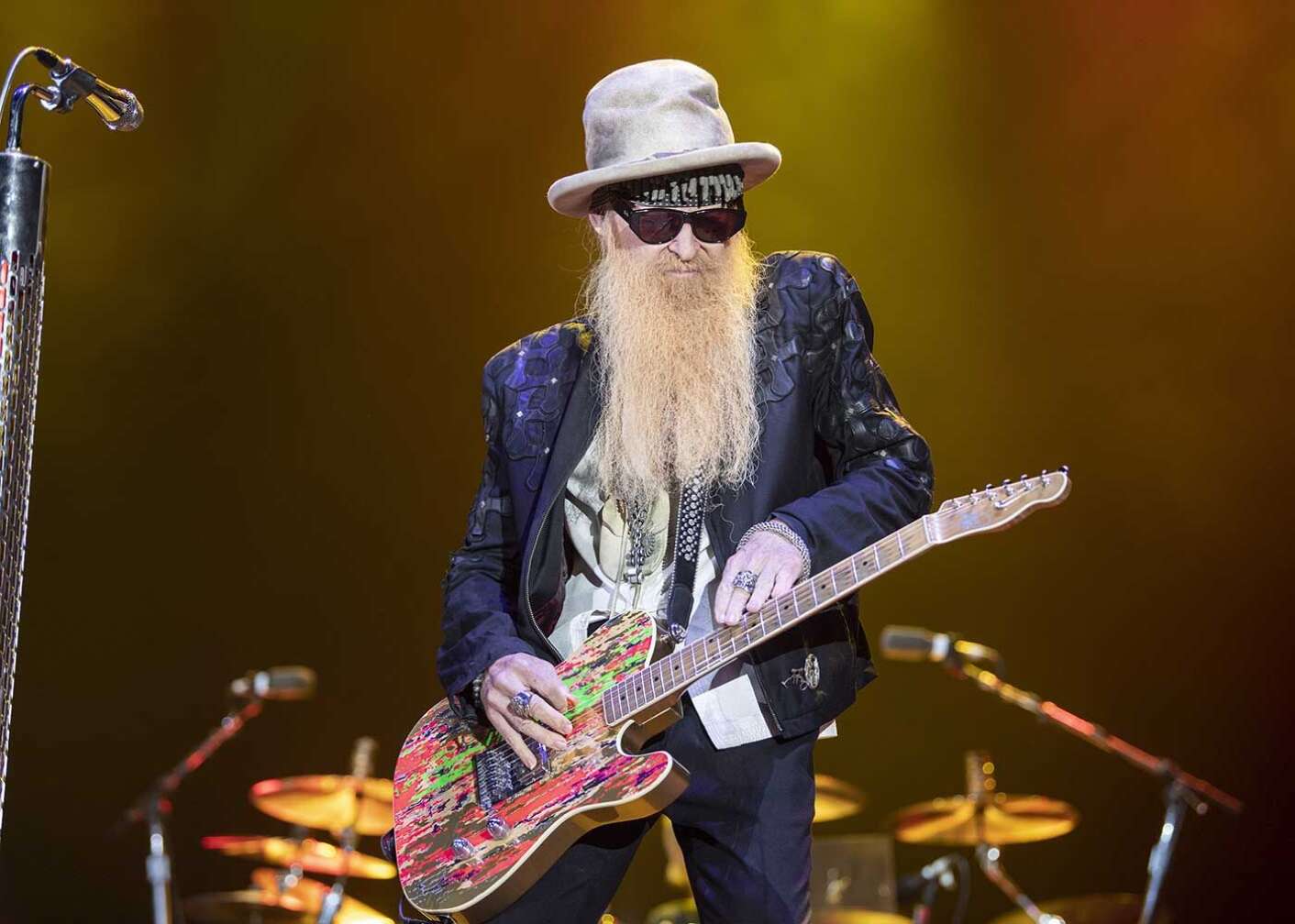 Billy Gibbons von ZZ Top spielt Gitarre