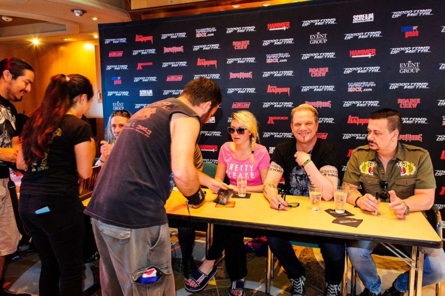 Signing 2015