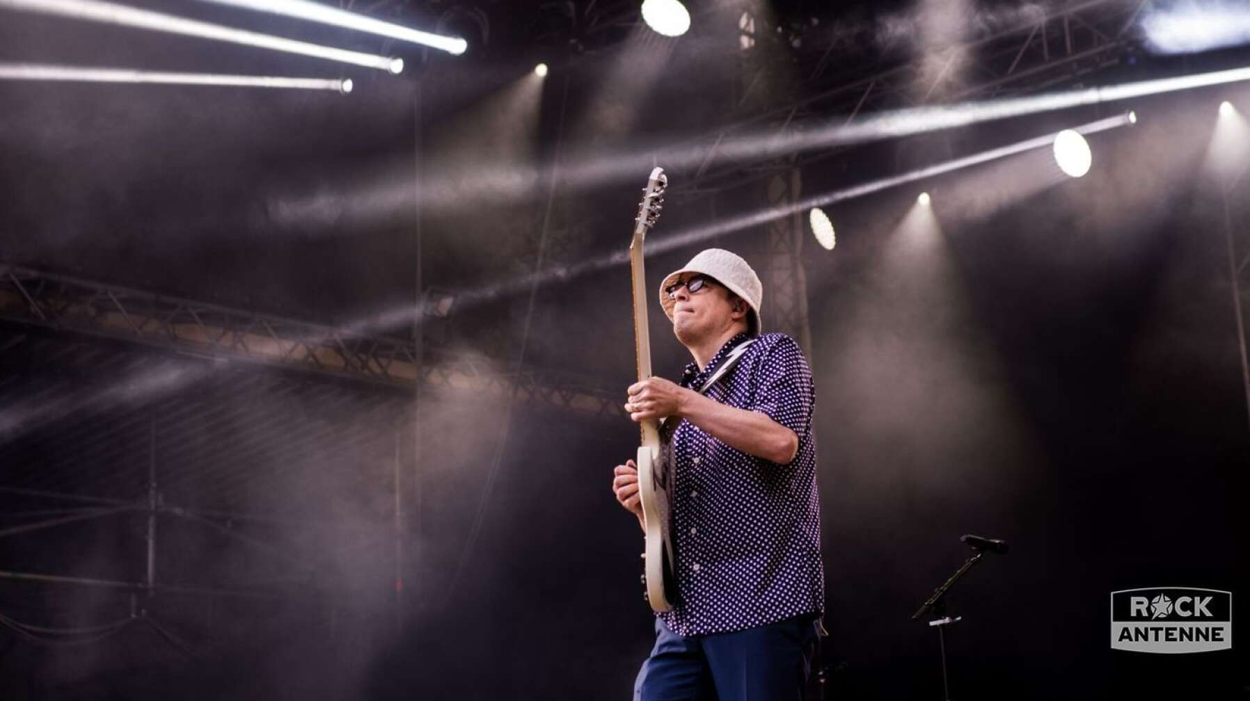 Weezer in concert