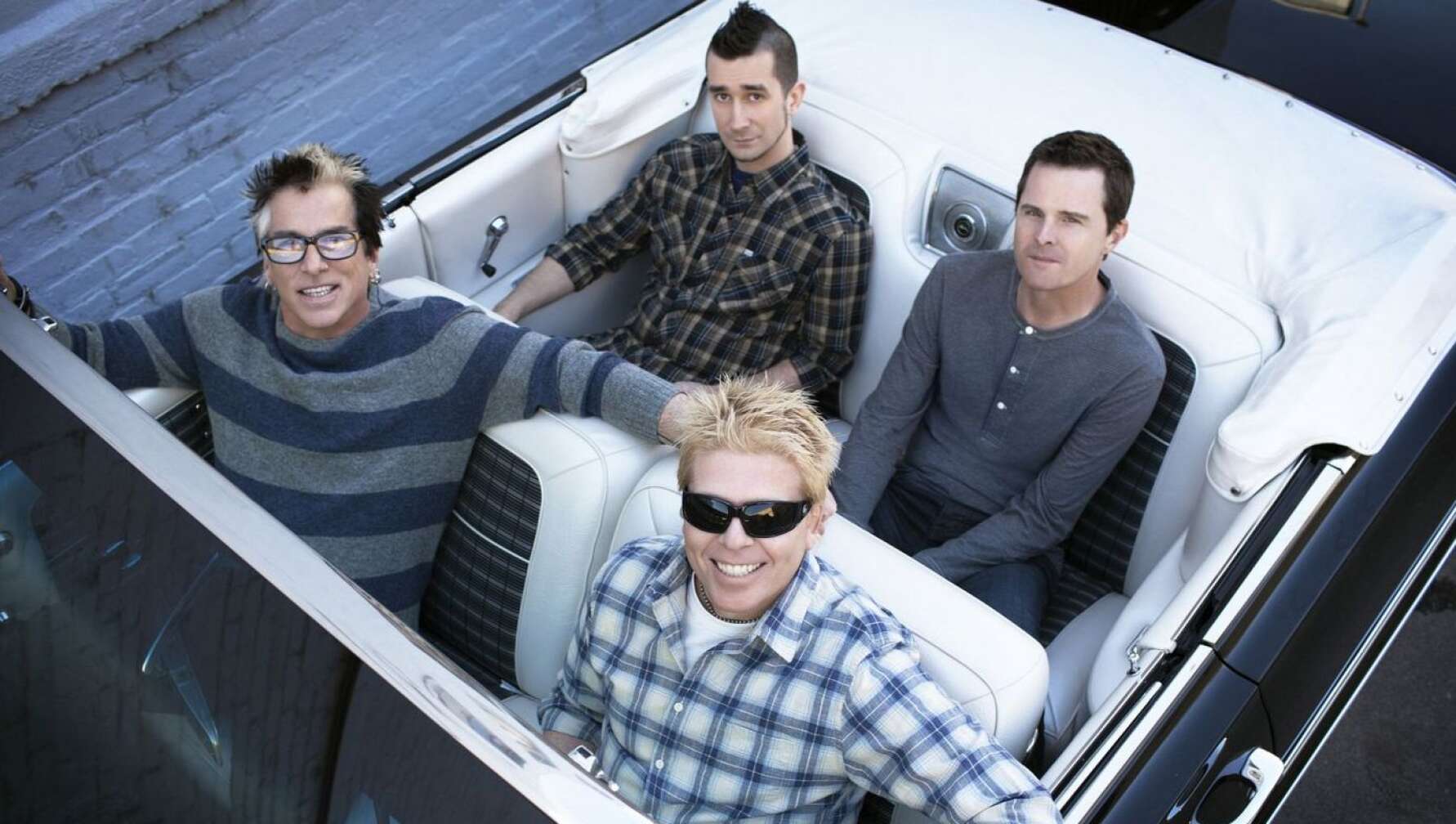 The Offspring im Auto