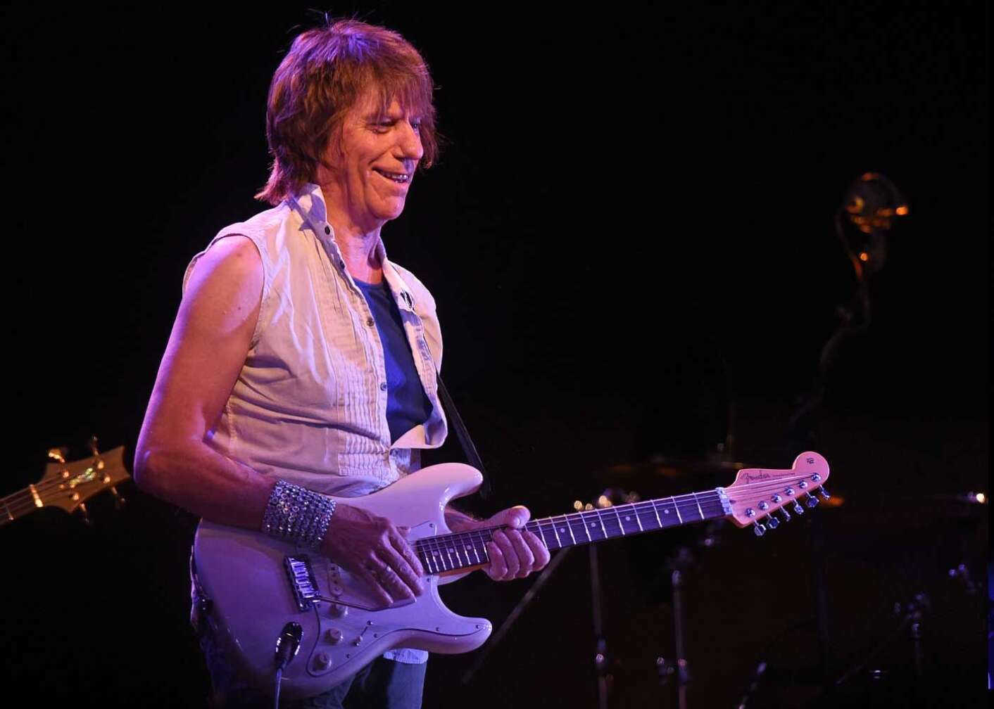 Jeff Beck mit einer Fender-Gitarre