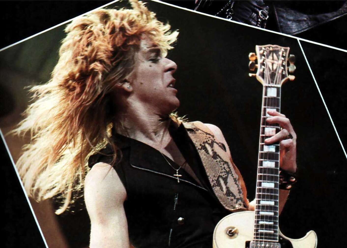 Randy Rhoads mit einer Les Paul-Gitarre