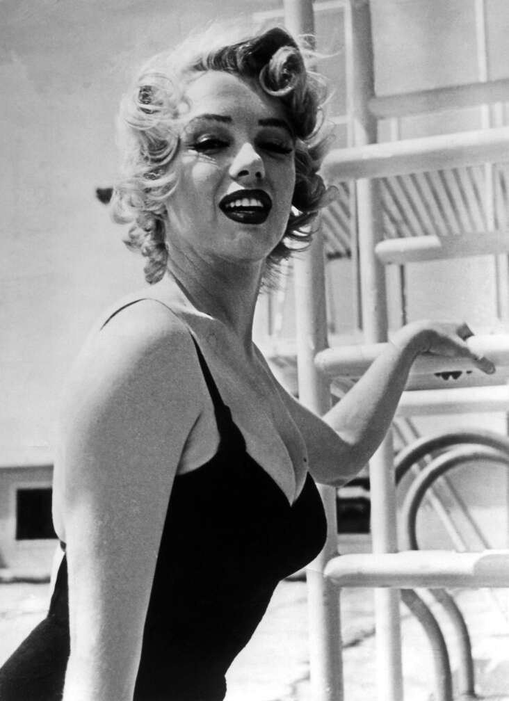 Marilyn Monroe in einem Badeanzug