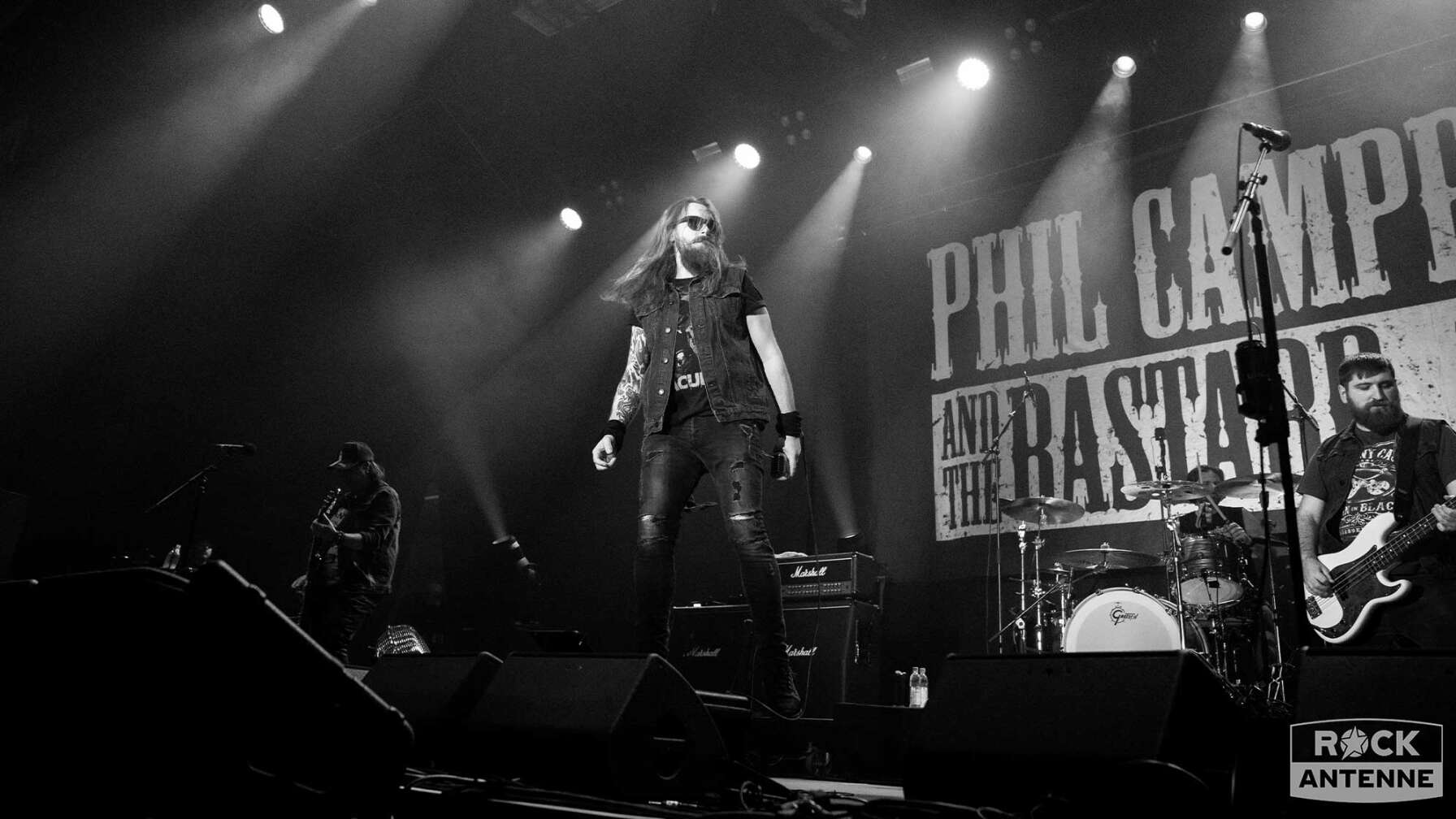 Phil Campbell & The Bastard Sons beim Rock Out Festival