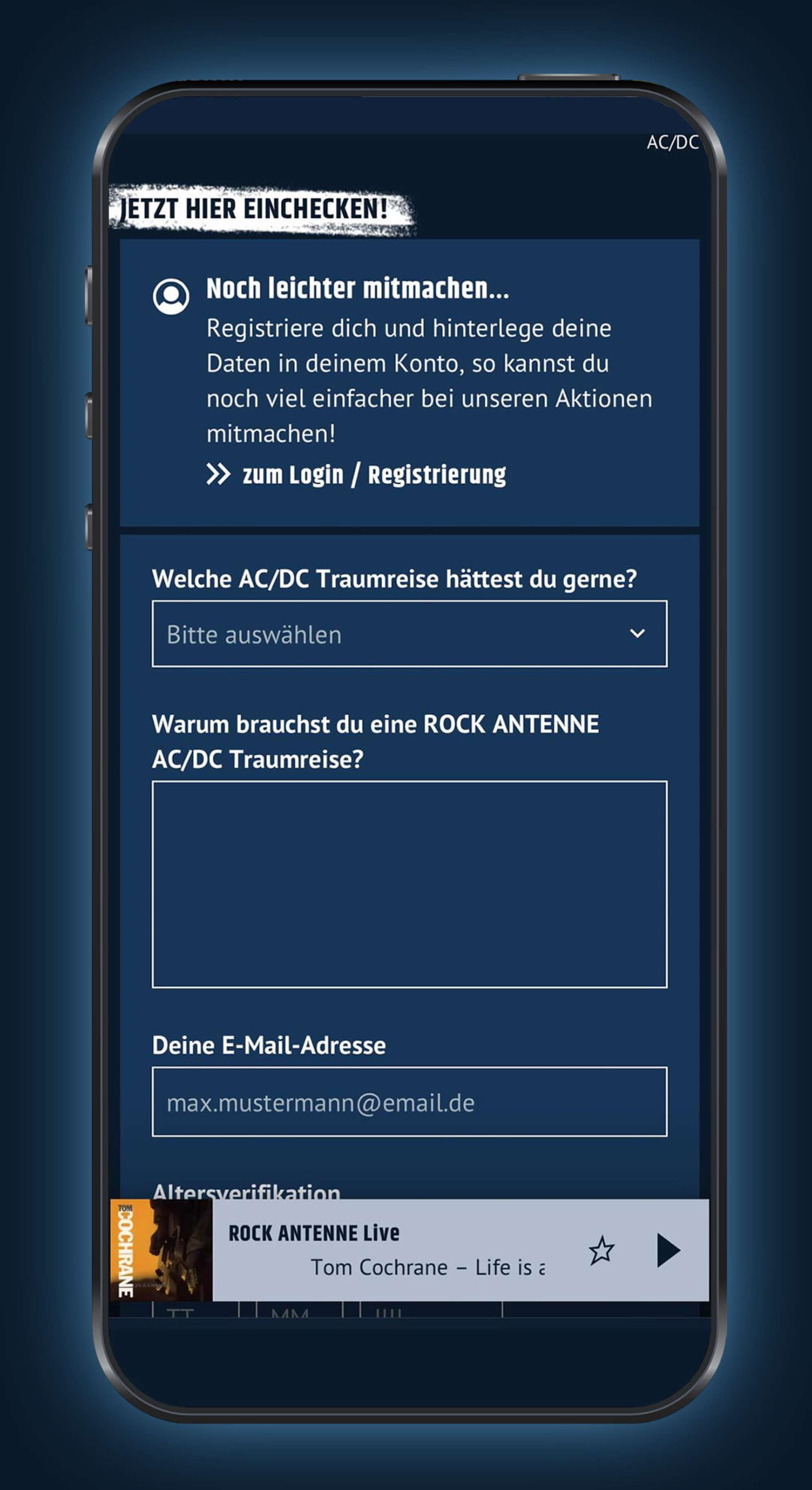 Screenshot der ROCK ANTENNE App mit der Aktion AC/DC Traumreise und dem Teilnahmeformular