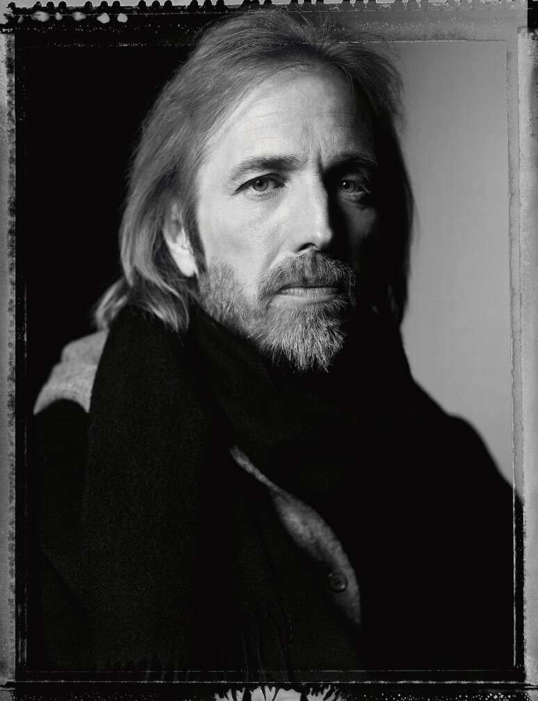 Tom Petty Porträt in Schwarz-Weiß
