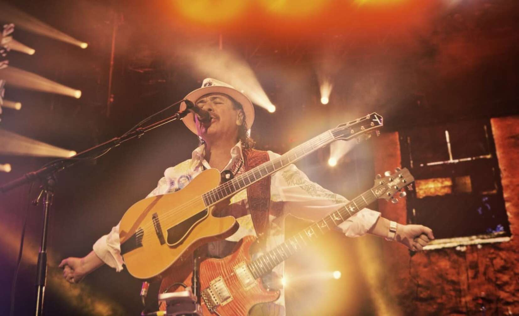 Carlos Santana