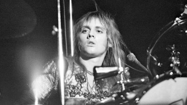Roger Taylor: Ein königlicher Drummer im Porträt