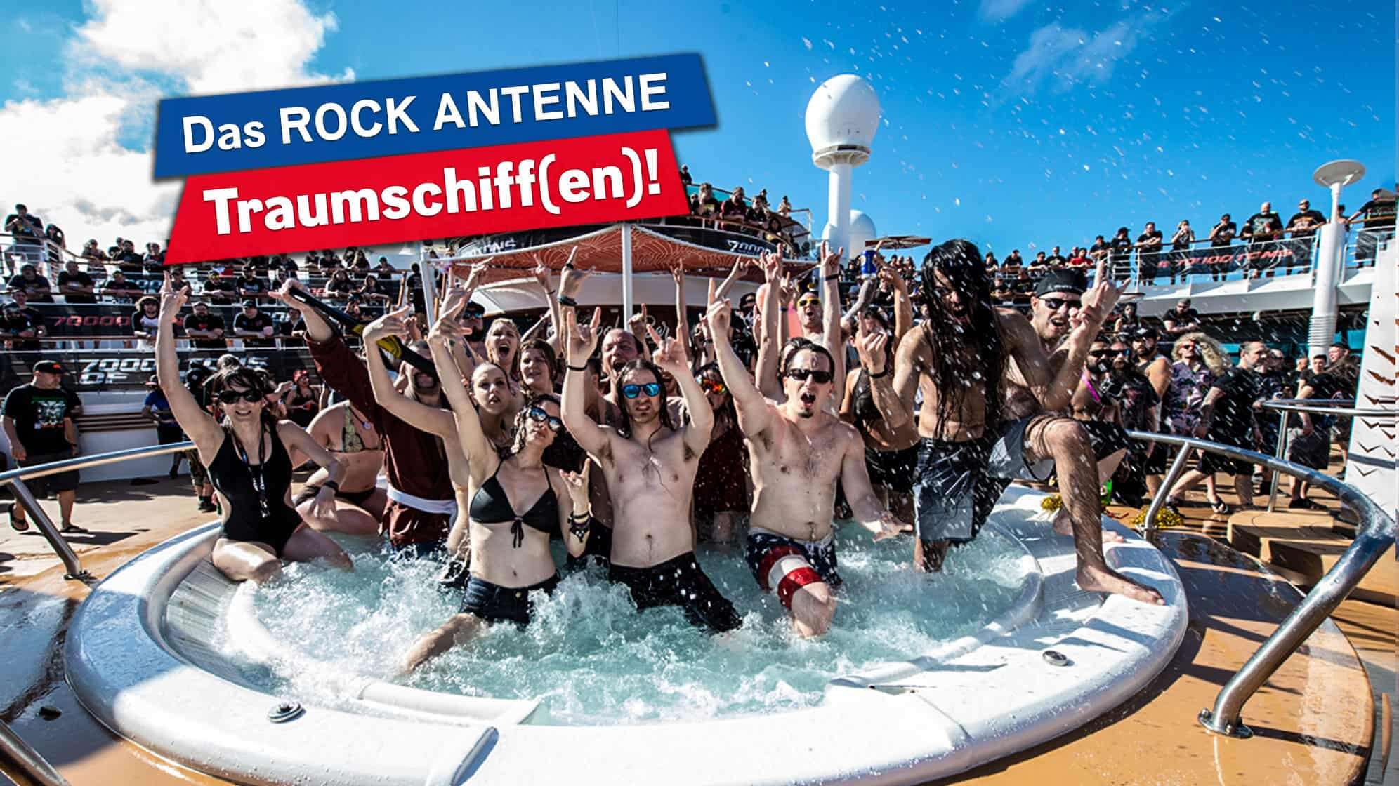Poolparty auf der Heavy Metal Kreuzfahrt 70000 Tons of Metal- dazu der Text: Das ROCK ANTENNE Traumschiff(en)