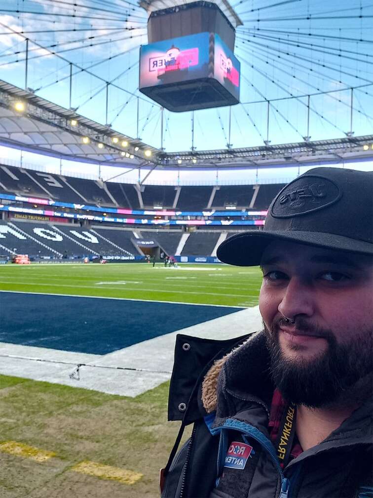 David Loebe im leeren Stadion bei den NFL European Games 2023 in London