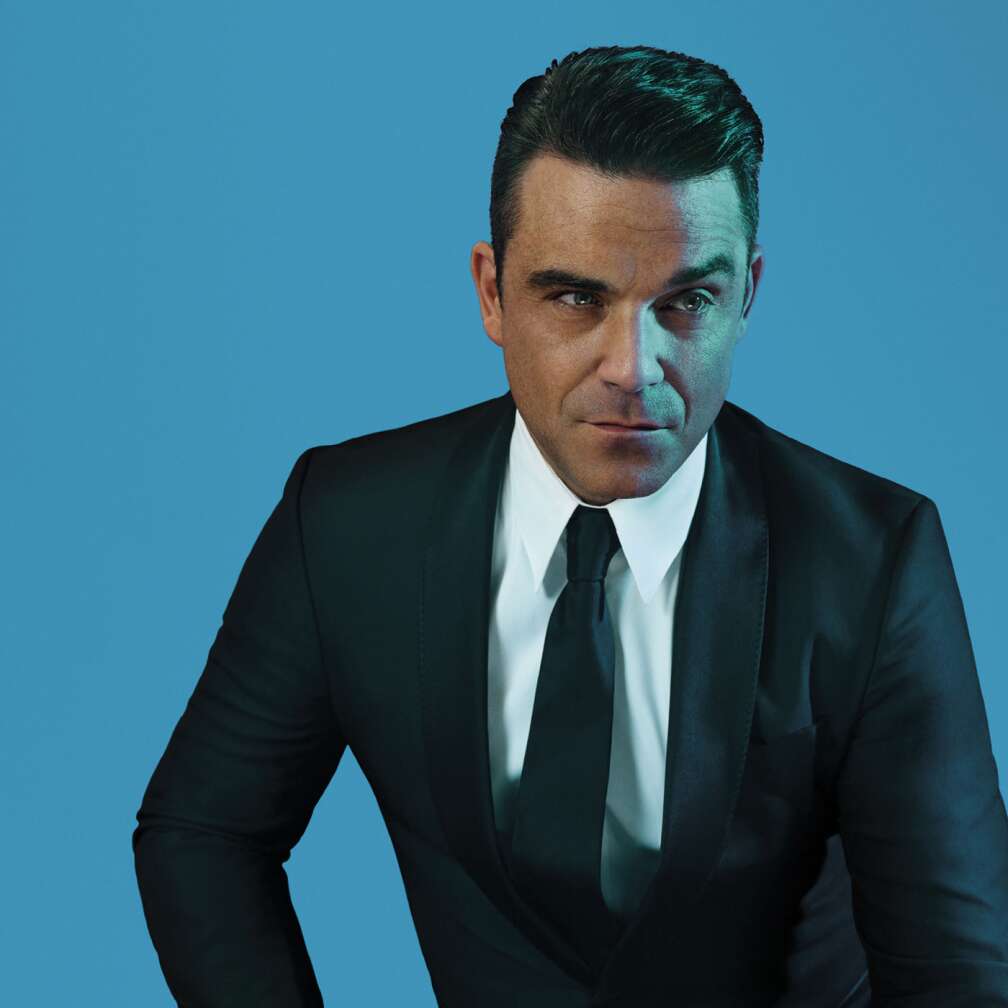 Robbie Williams im Anzug